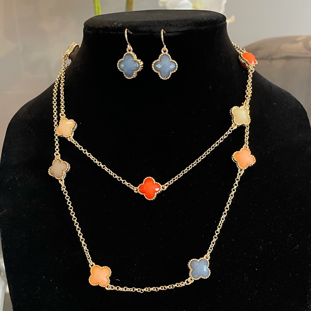 Necklace and earring set